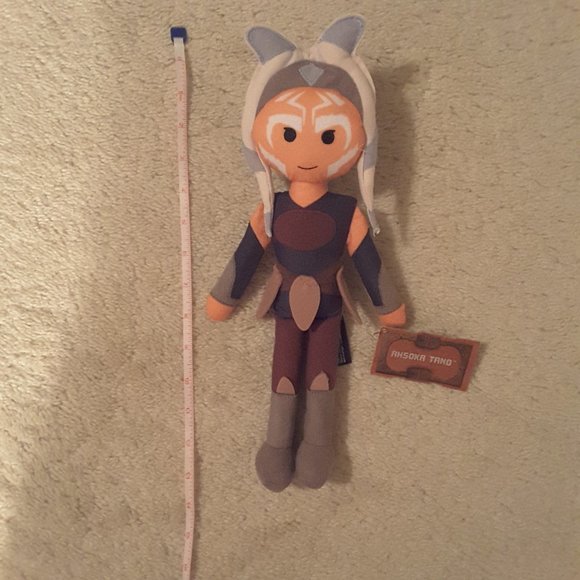 Disney Parks Star Wars Galaxy's Edge Ahsoka Plush 13" NWT - Picture 3 of 4